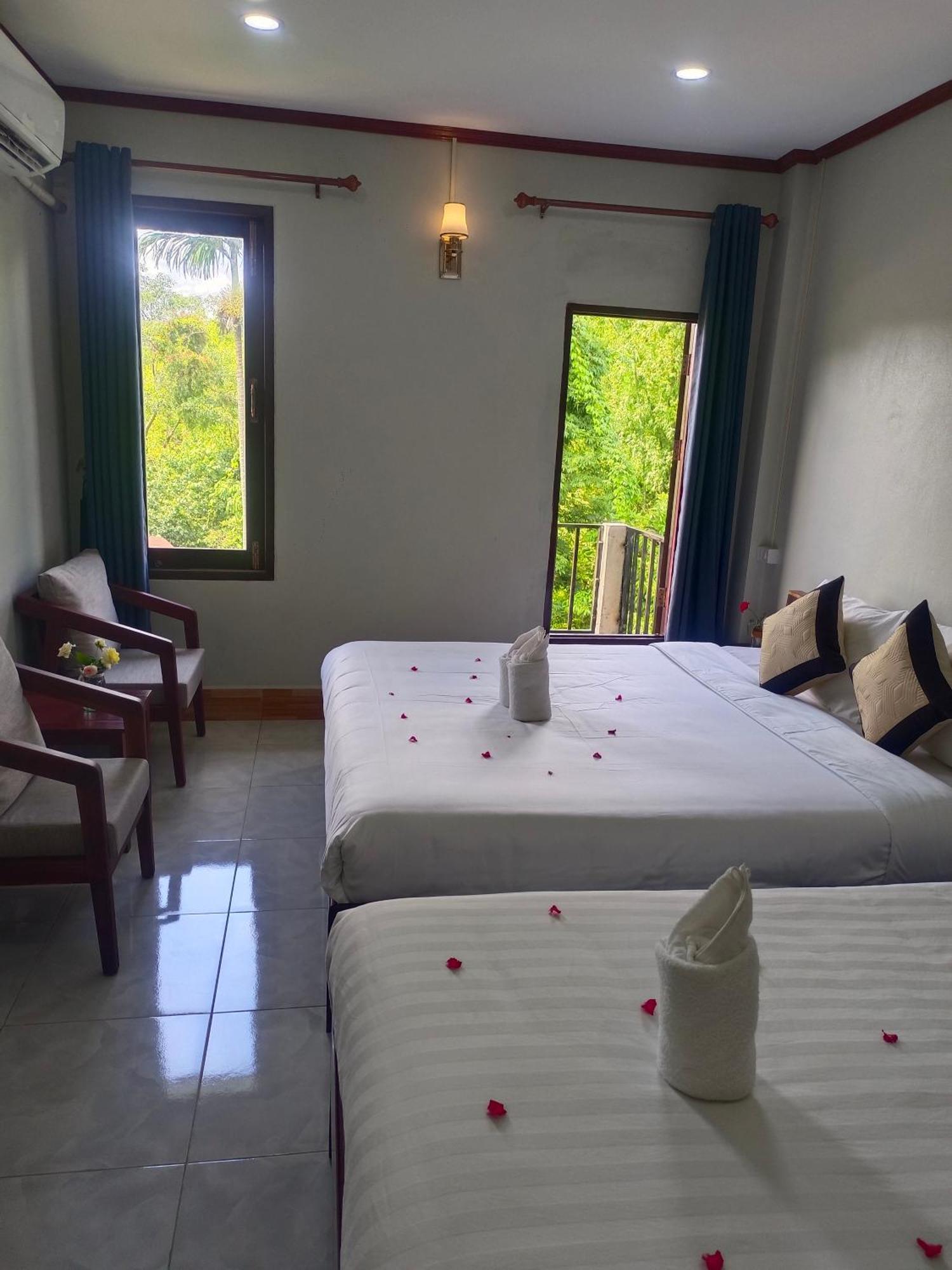 Dok Champa Resort Vang Vieng Bagian luar foto